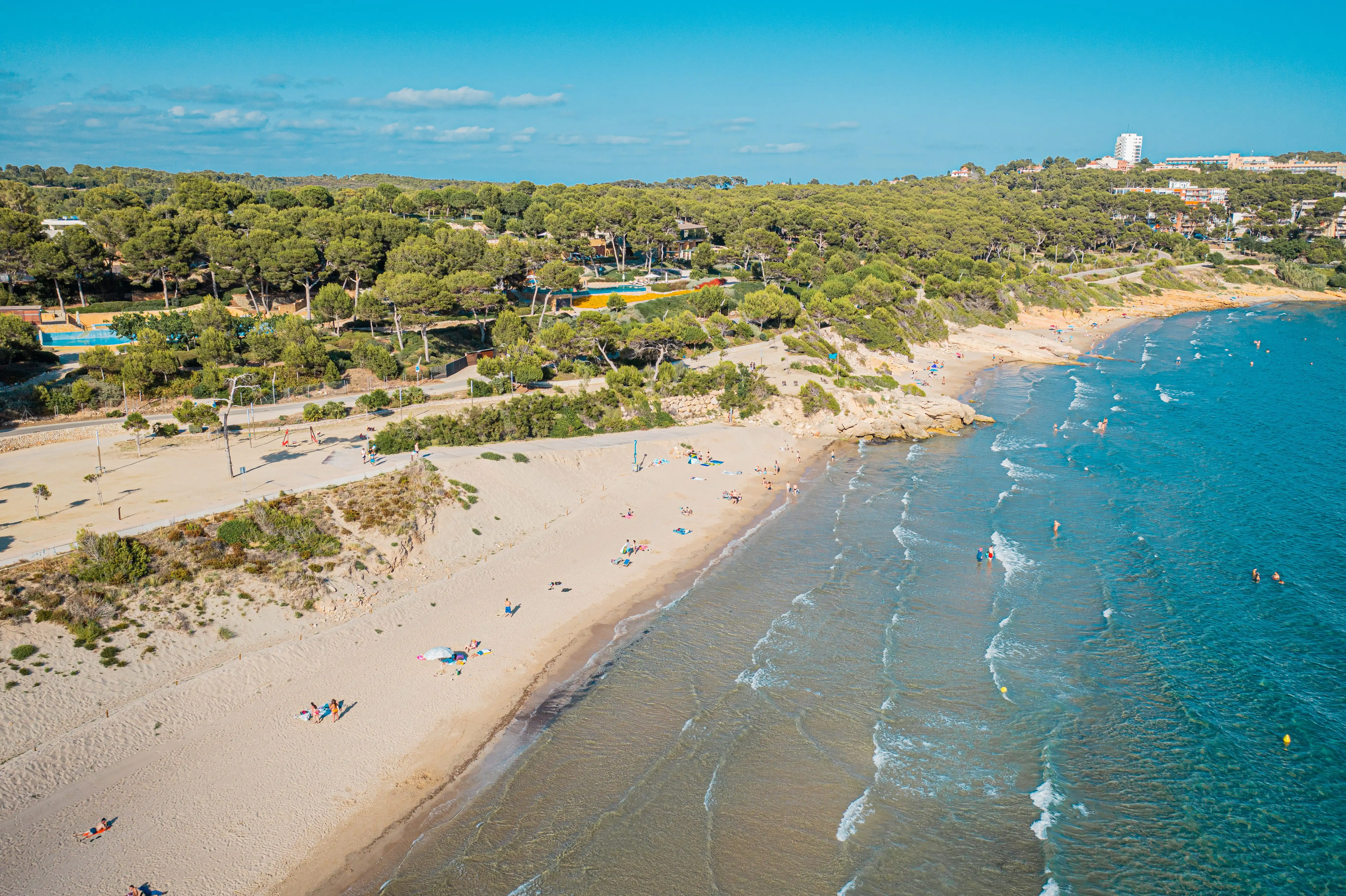  Promenade in Salou mit Palmen